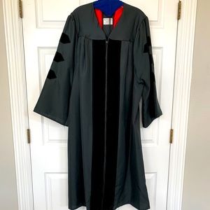 Graduation Robe Doctoral 5’4”-5’6” black